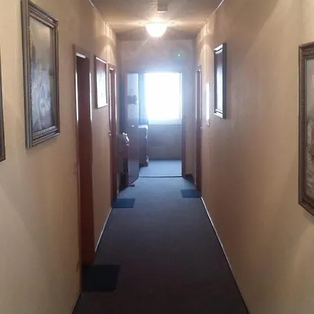 Szálloda Schwaebischer Hof *