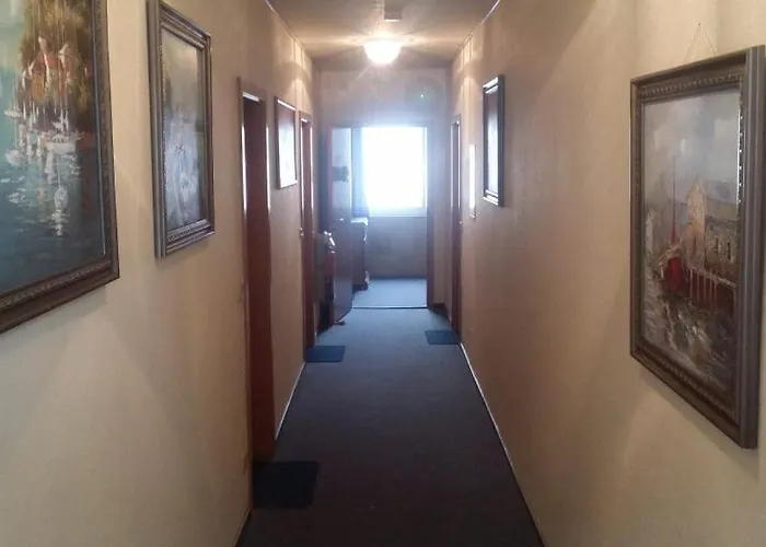 Szálloda Schwaebischer Hof *