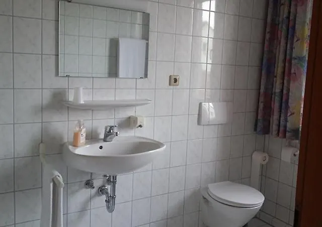 Schwaebischer Hof Szálloda *